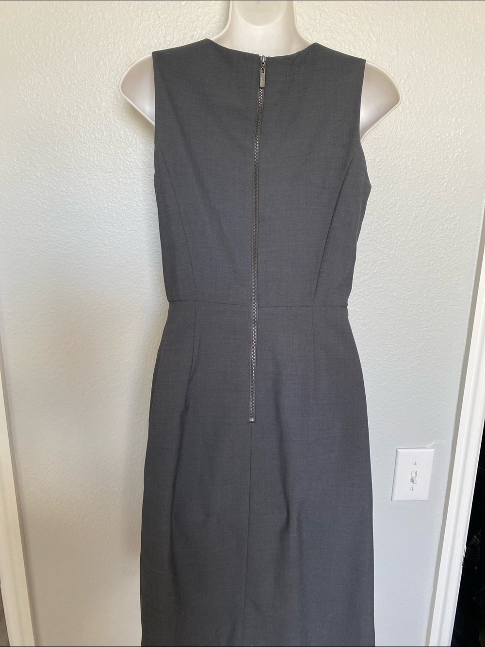 ANTONIO MELANI Charcoal Gray Sleeveless Wool Blend Sheath Dress 2 - Picture 6 of 10